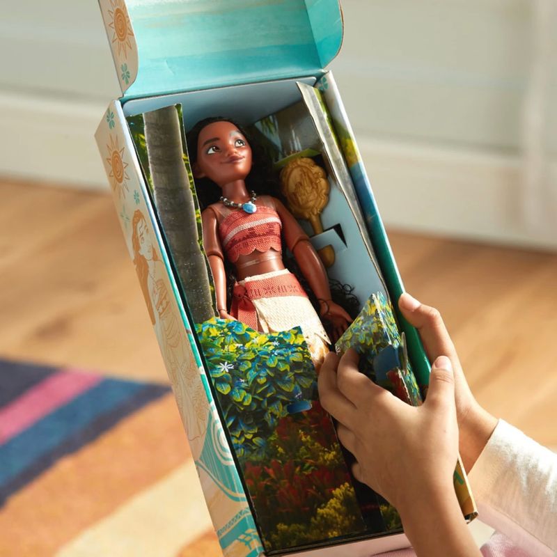 Disney Store Moana Classic Doll