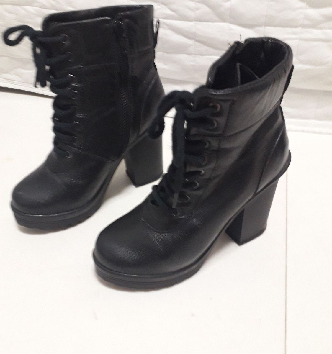 bota coturno feminina constance