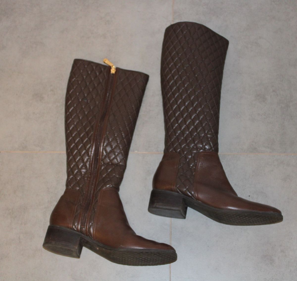 bota marrom cano longo