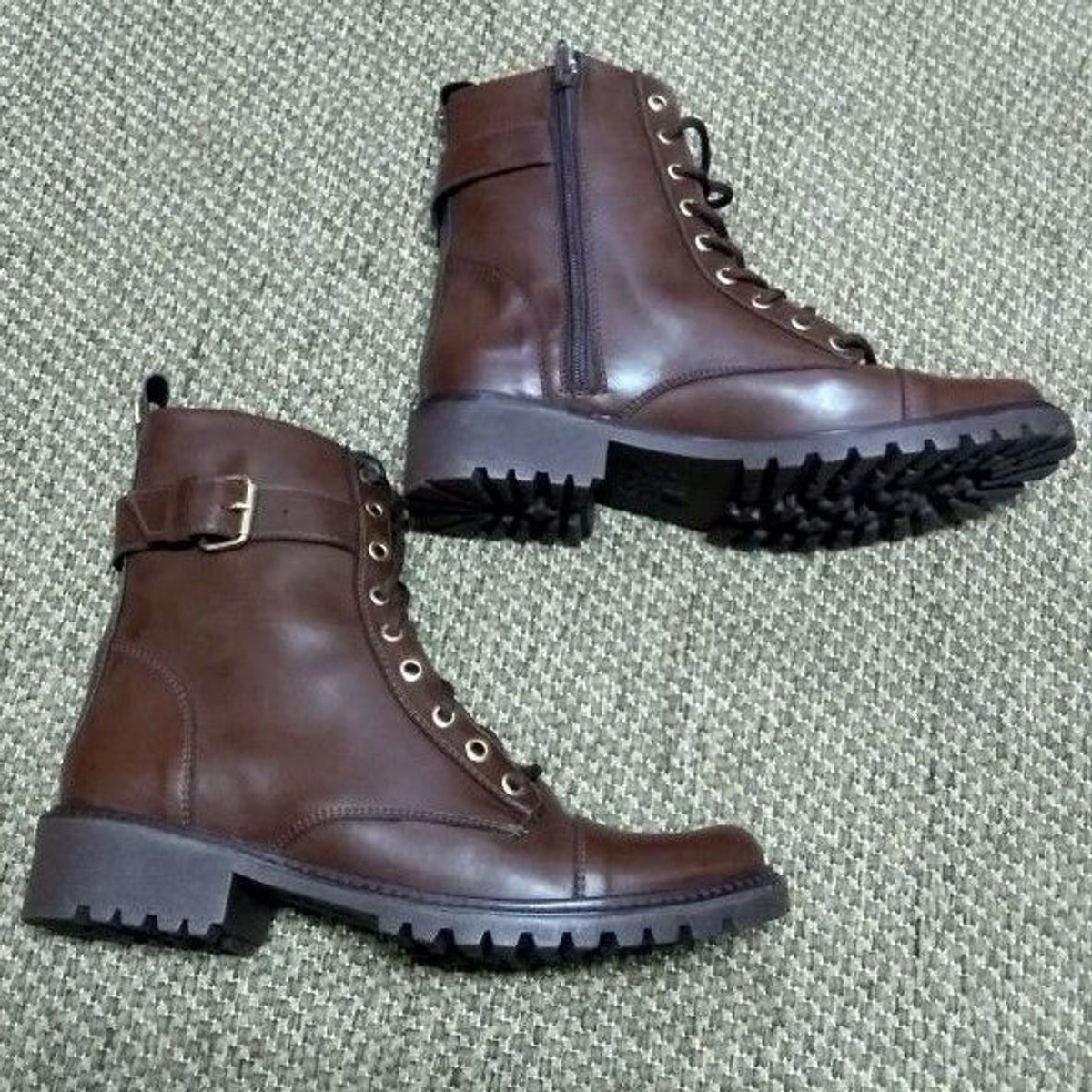 bota lolla