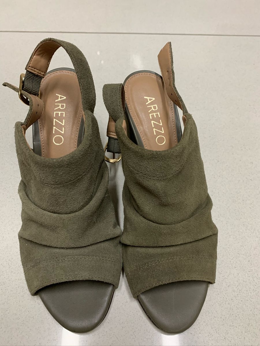 sandalia verde militar arezzo