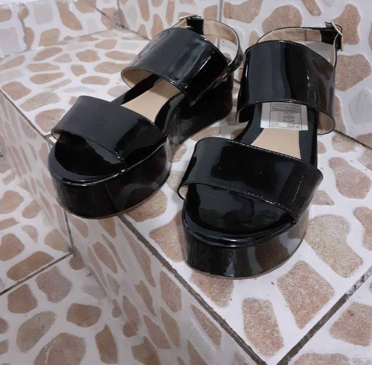 sandalia plataforma dafiti