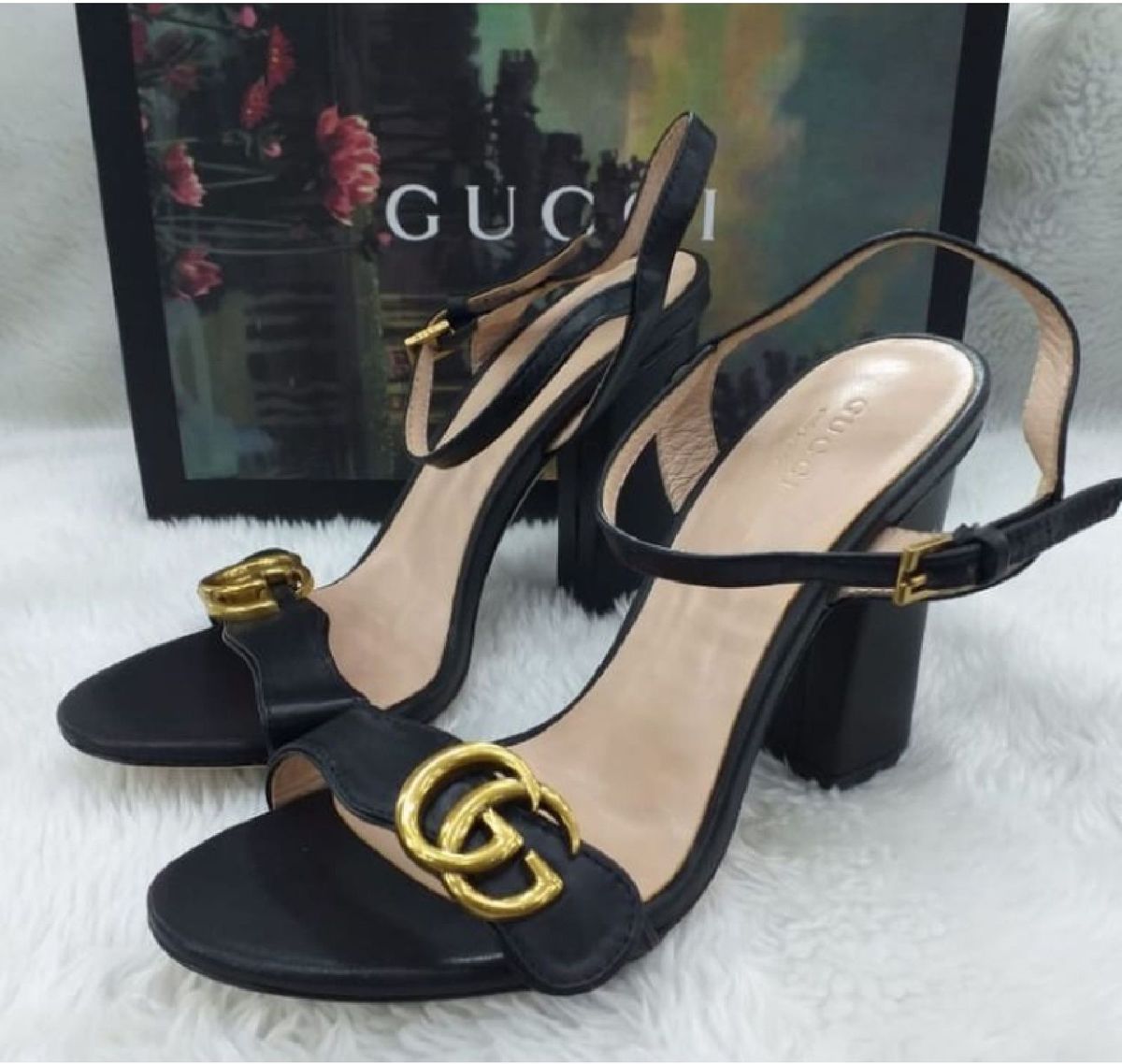 sandalia gucci feminina