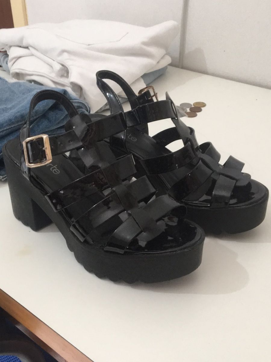 sandalias tratoradas salto medio