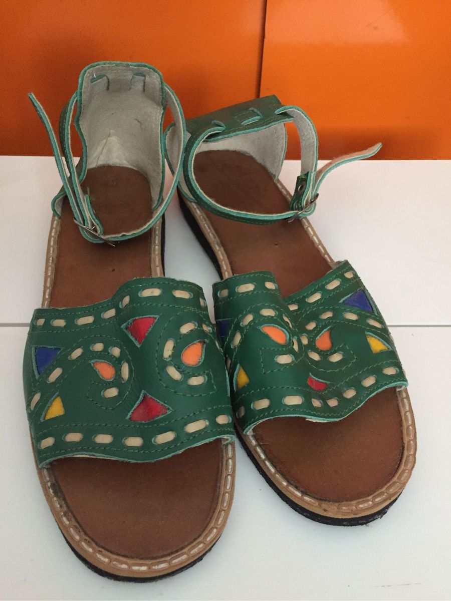 sandalias de couro maria bonita