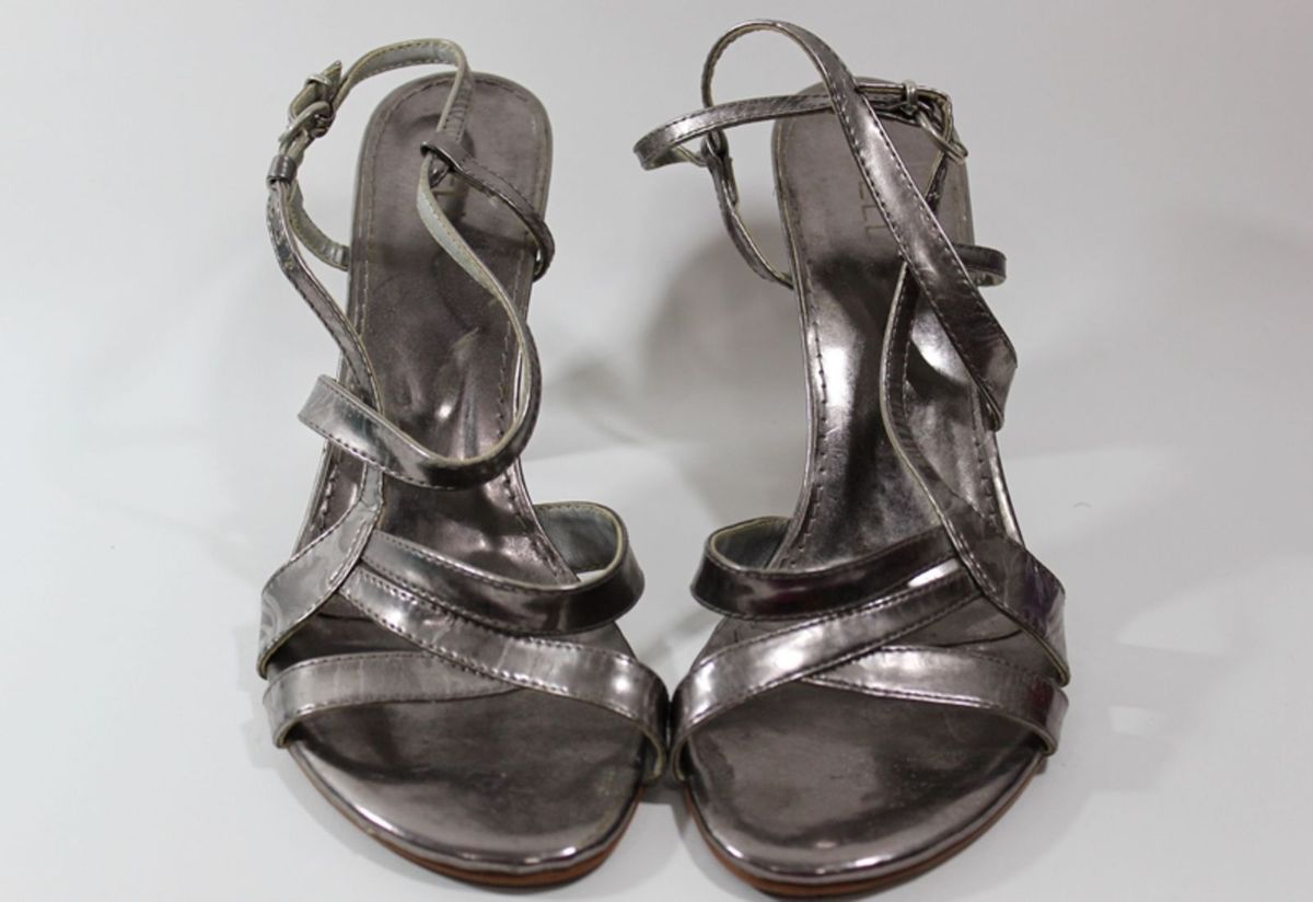 sandalia prata envelhecida