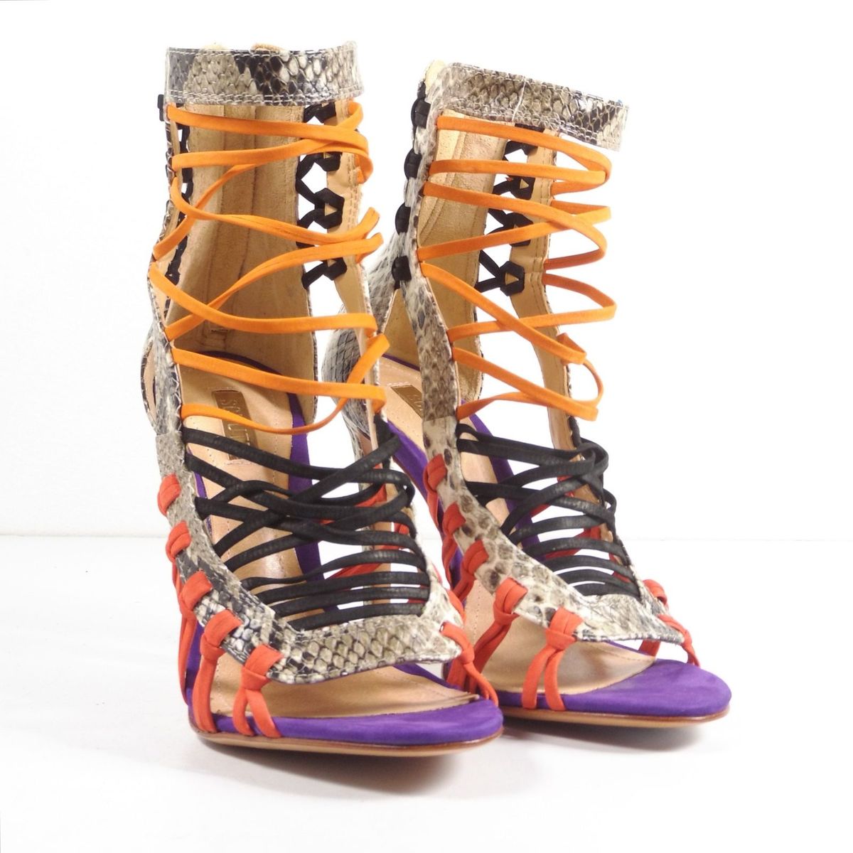 sandalia colorida schutz