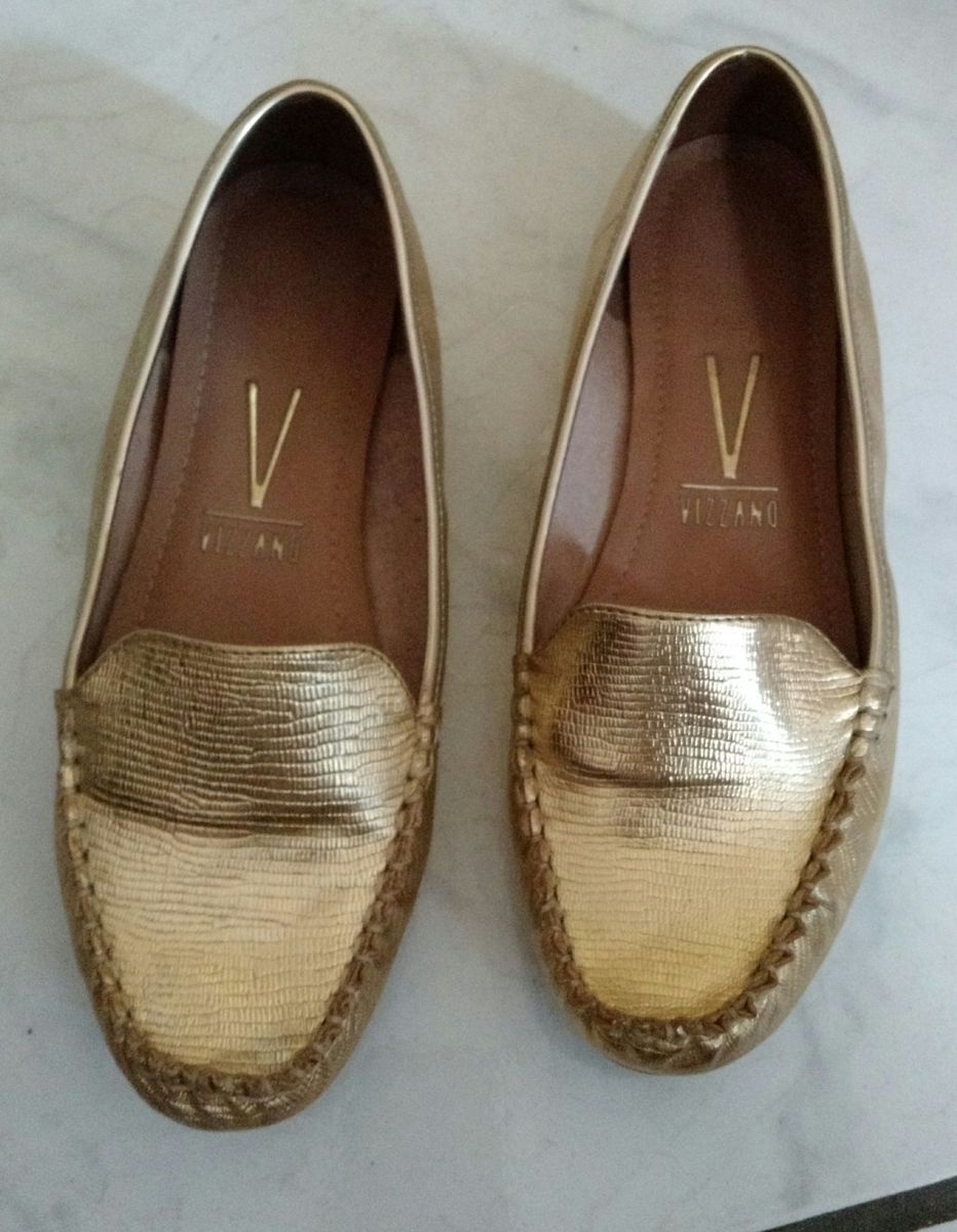 mocassim dourado