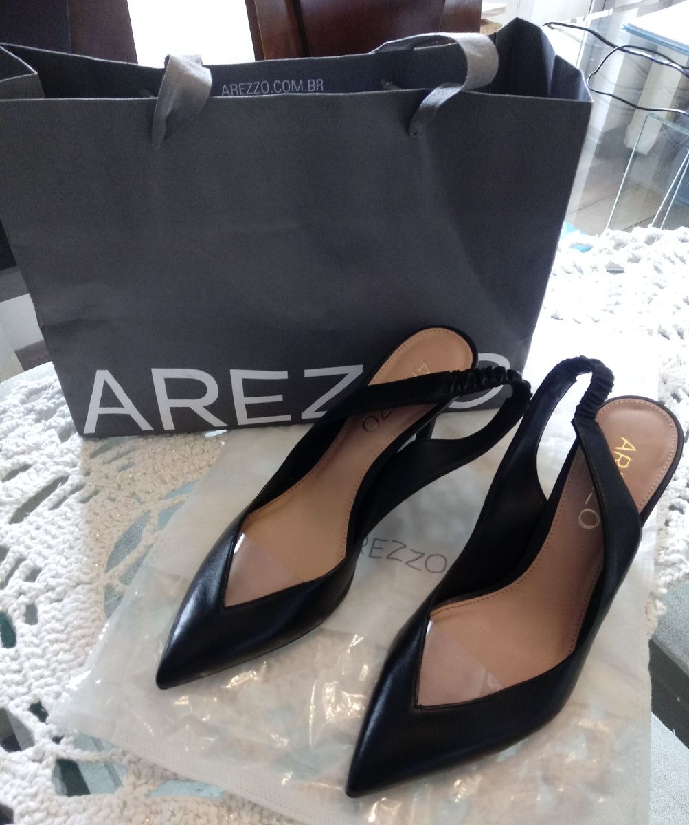 sapatos transparentes arezzo