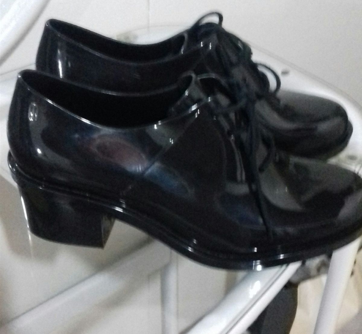 sapato preto da melissa