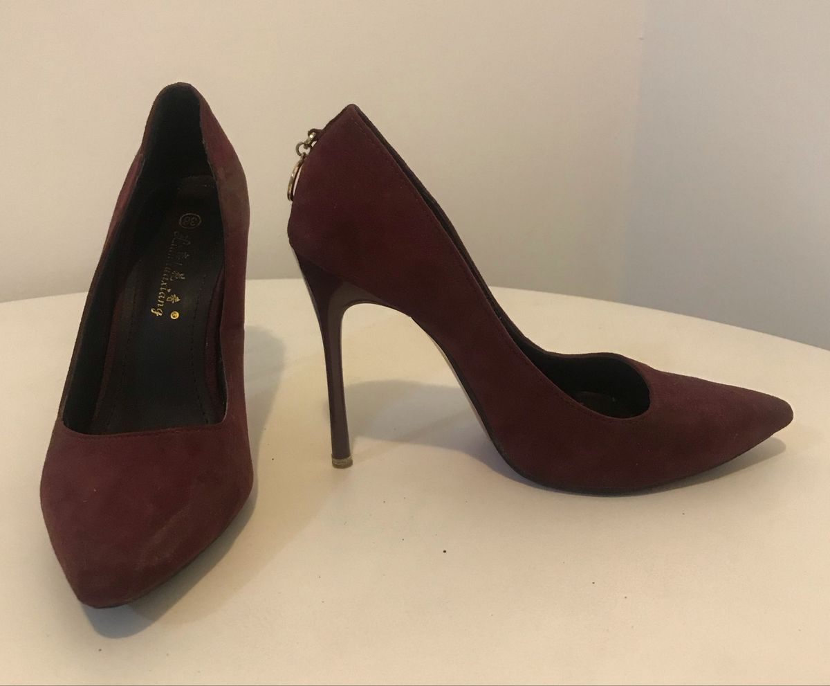 sapato scarpin vinho