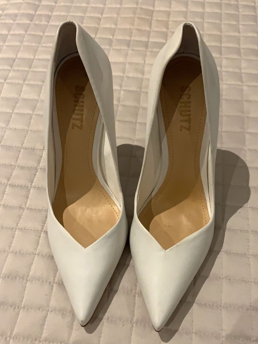 scarpin branco couro