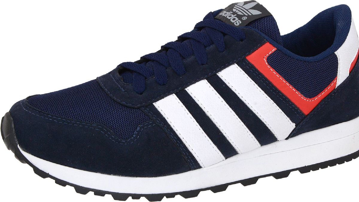 tênis azul da adidas