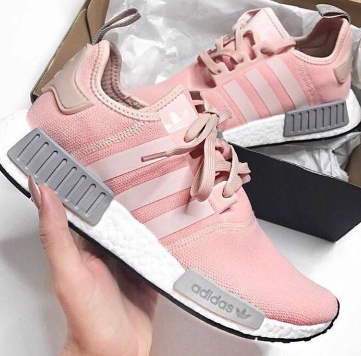 tenis adidas nmd feminino cinza e rosa