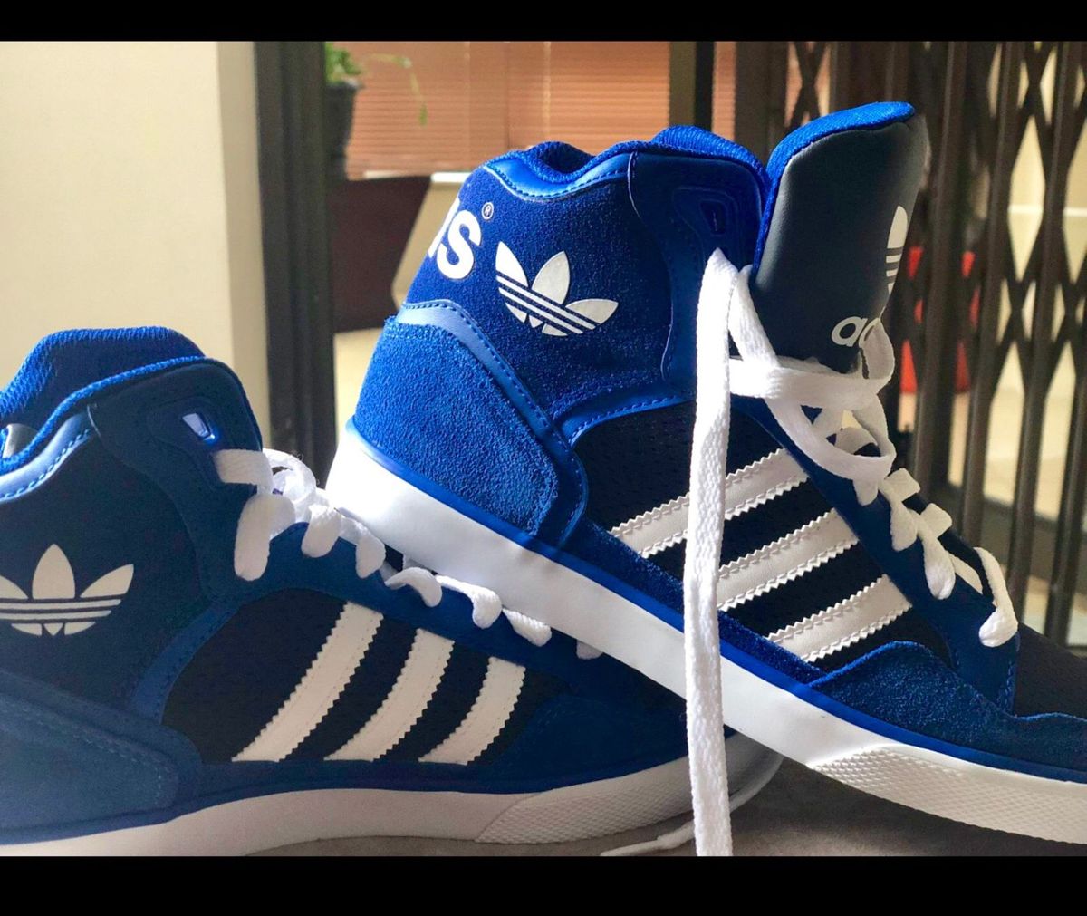 botinha adidas feminina