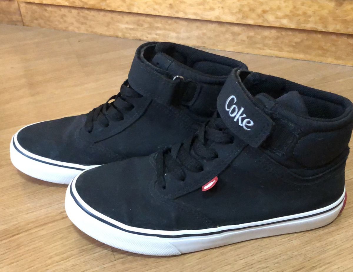 tênis coke