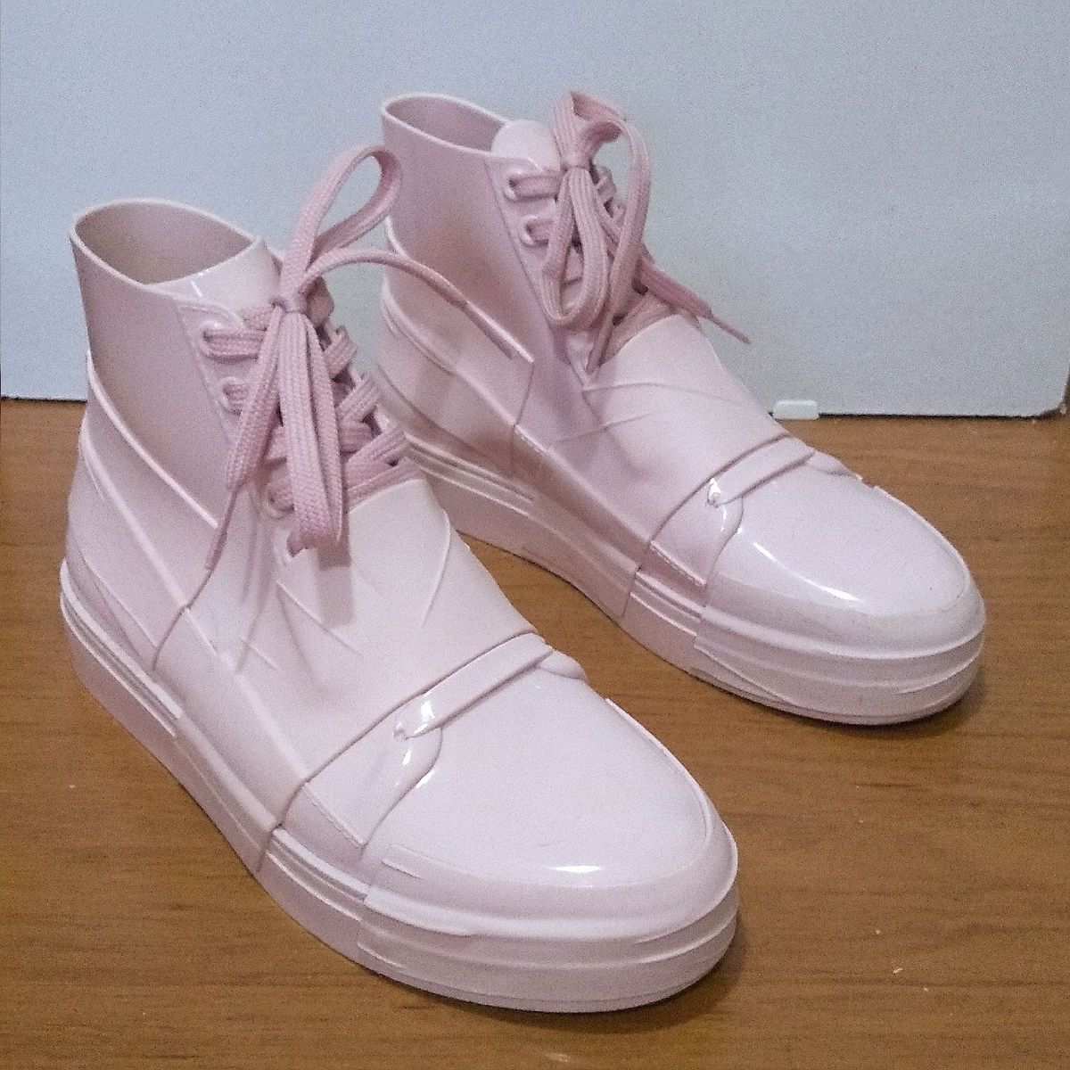 tenis alto da melissa