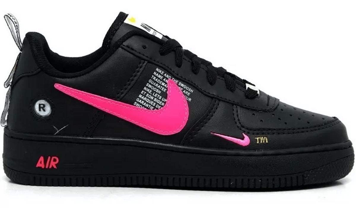 tenis preto com rosa nike
