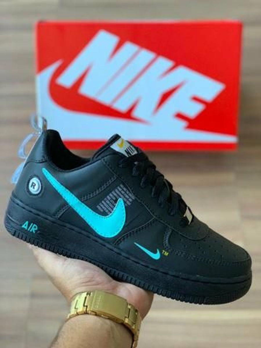 tenis nike feminino preto com azul