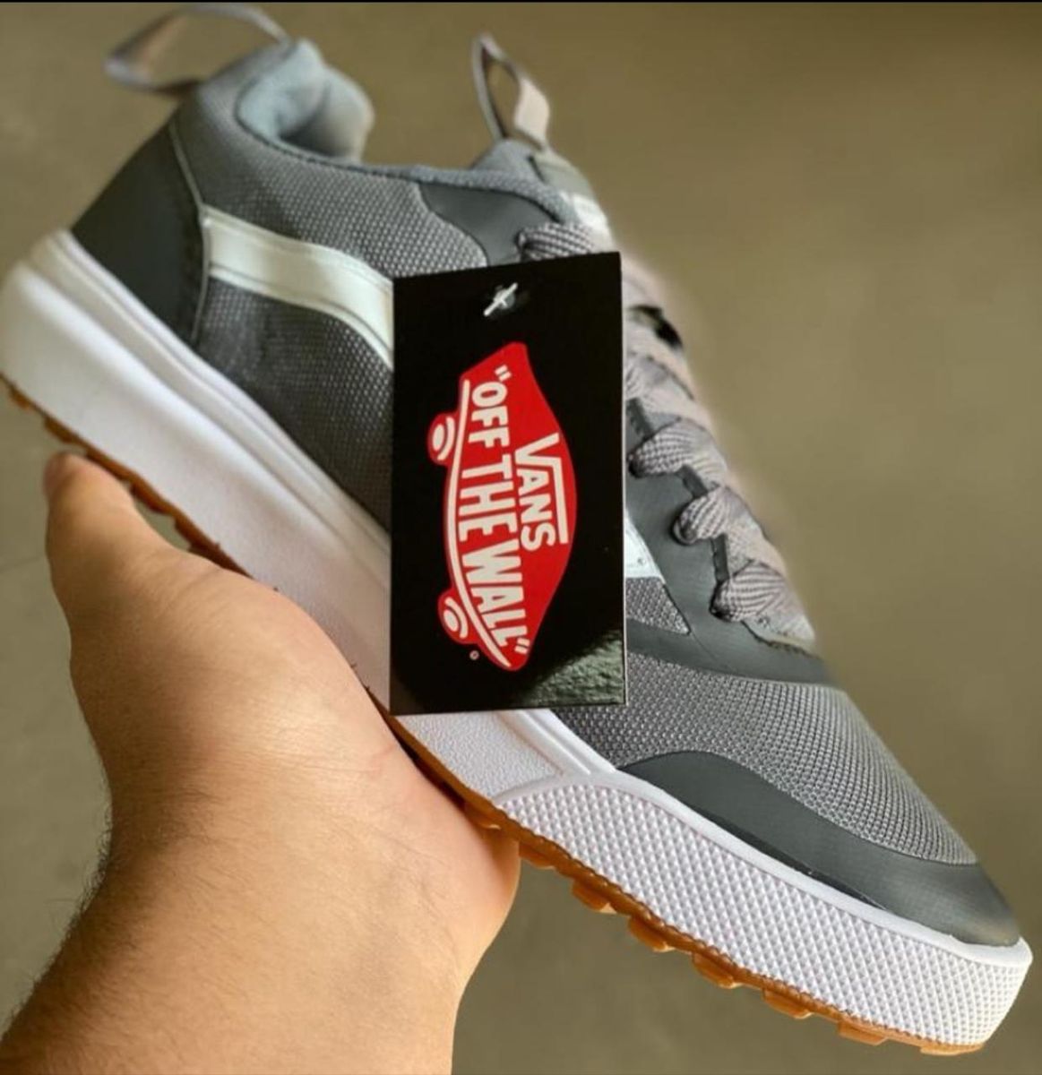 tenis vans ultrarange cinza