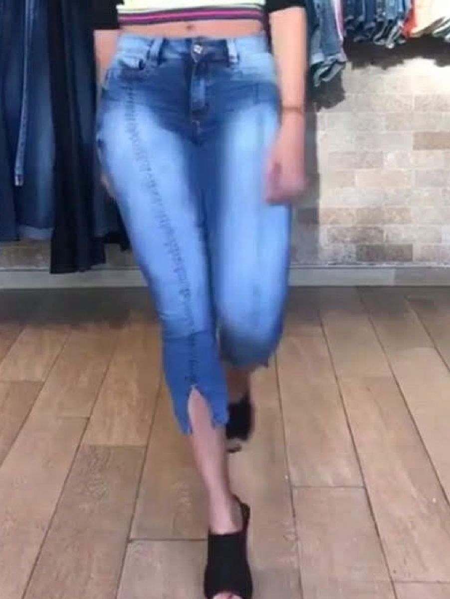 calça corsário jeans feminina