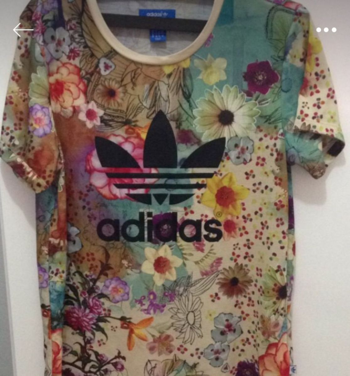 camisa adidas feminina floral