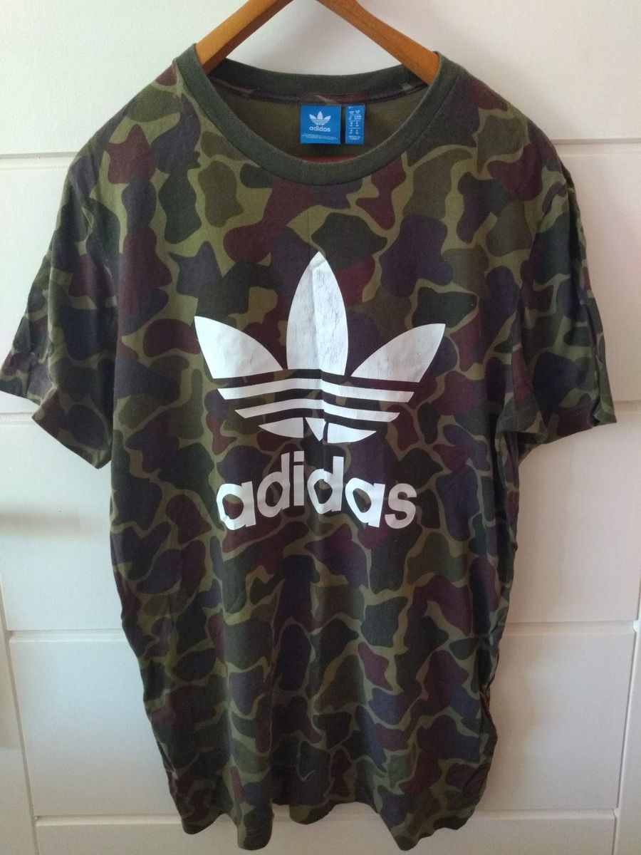 camisa camuflada adidas