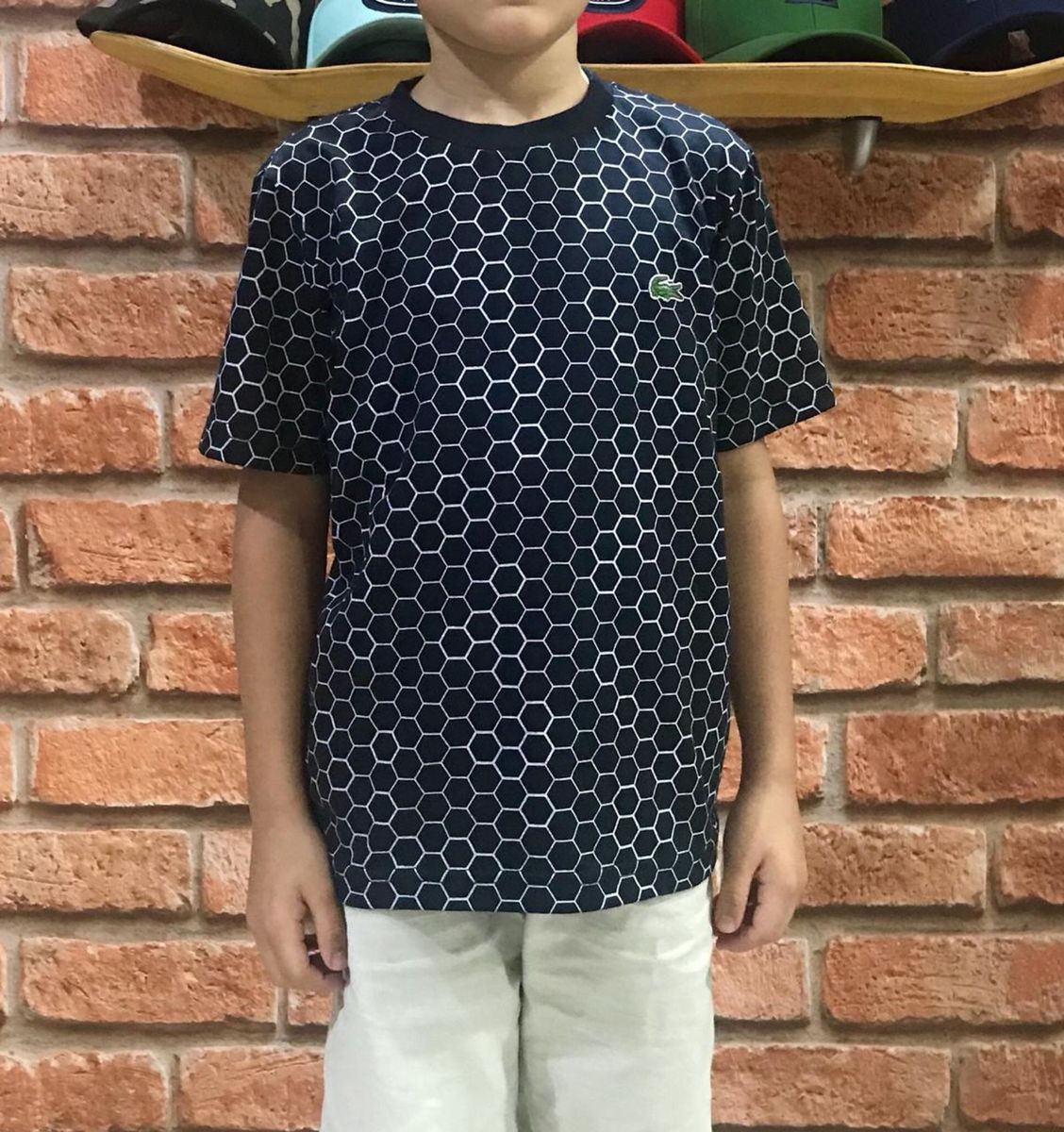 polo lacoste colmeia