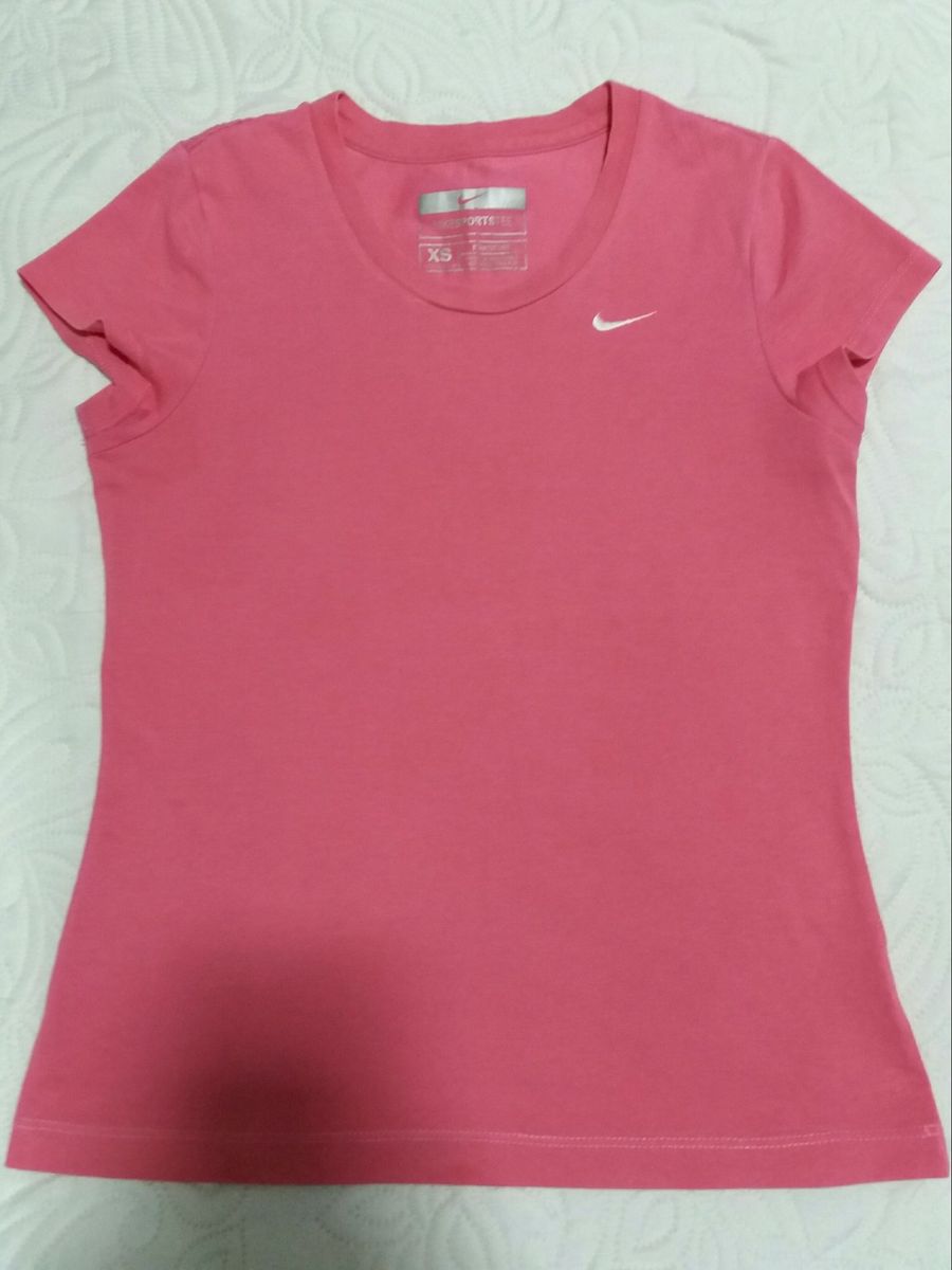 camiseta de ginastica feminina nike