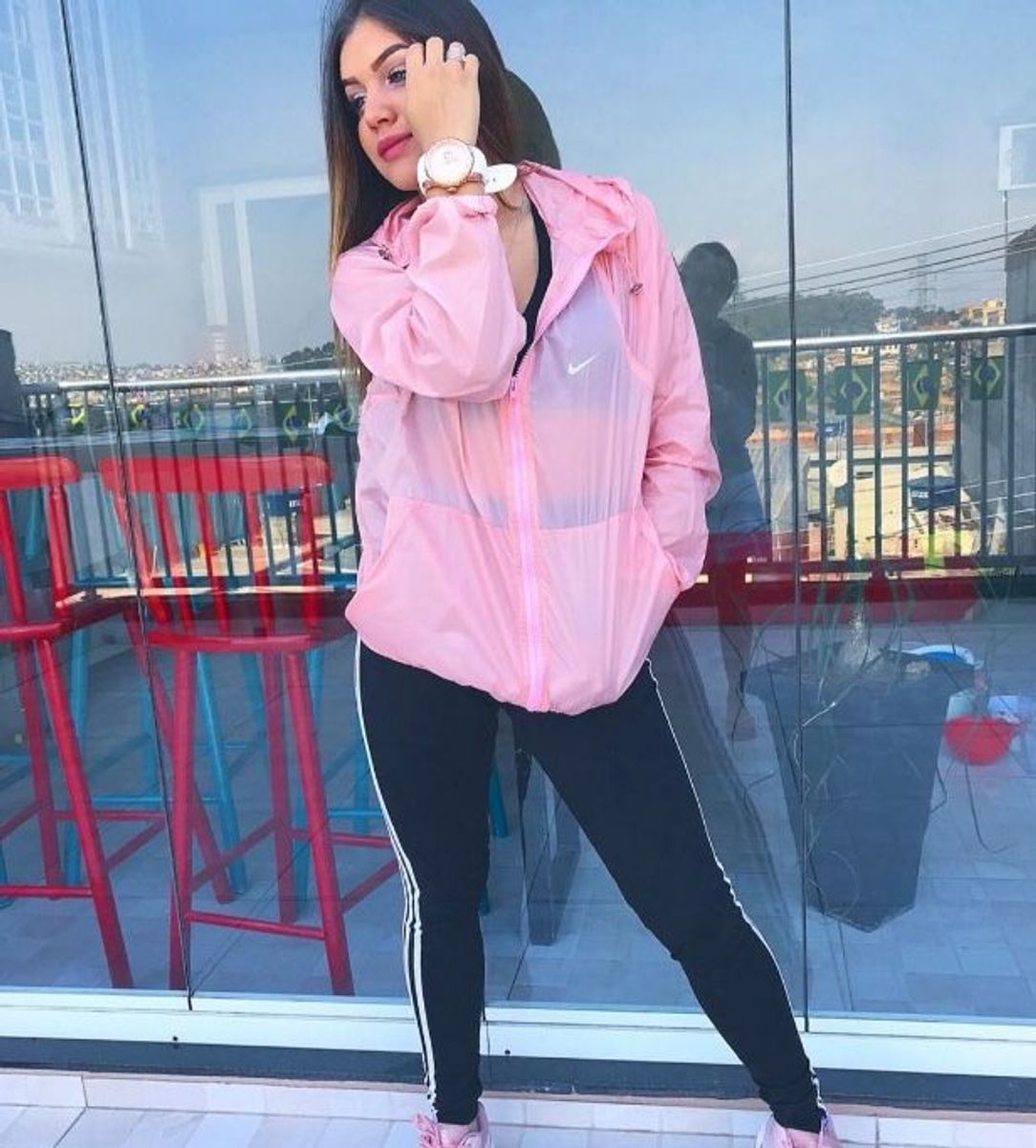 jaqueta corta vento feminina nike sacolinha