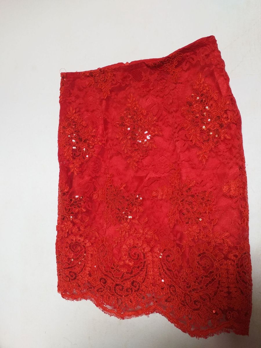 saia de paete vermelha