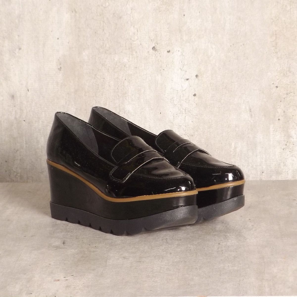 mocassim preto verniz feminino