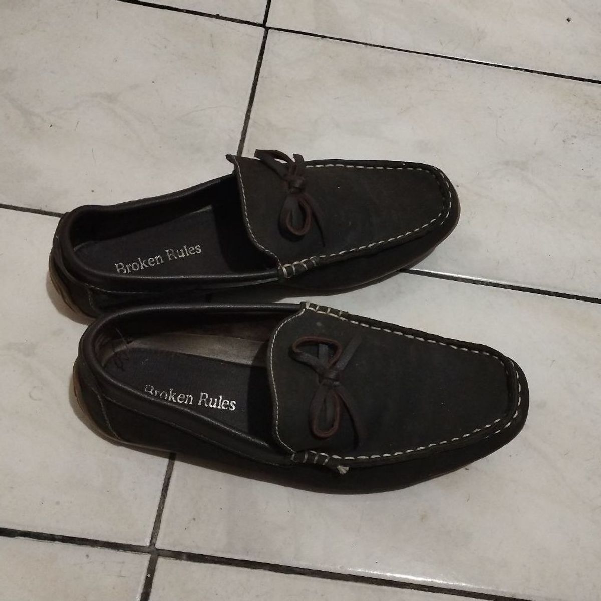 Mocassim best sale broken rules