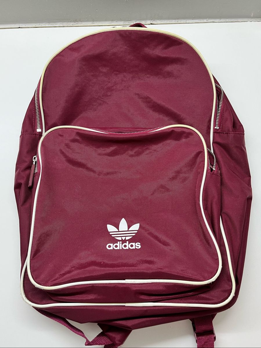 mochila adidas bordo Cinosural International School