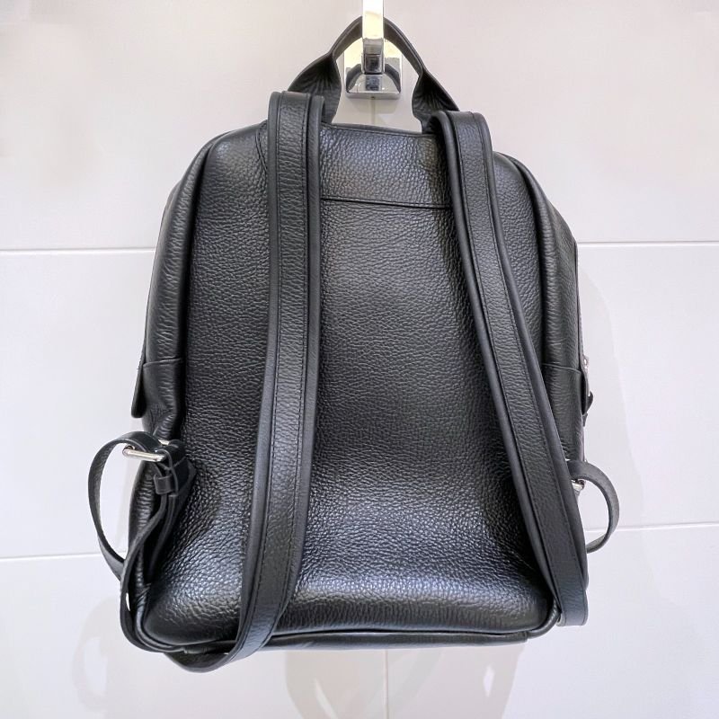 Mochila Arezzo para Notebook em Couro Mochila Feminina Arezzo Usado 96199284 enjoei