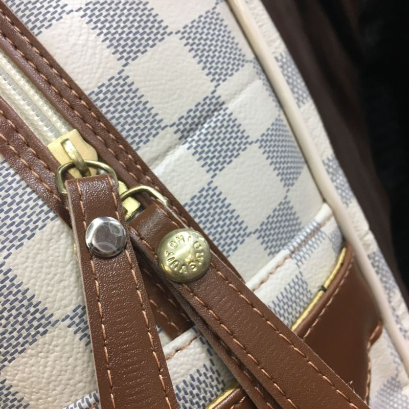 Mochila Branca Louis Vuitton Impermeável