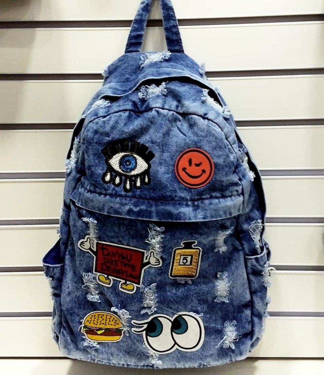 mochila jeans com patches