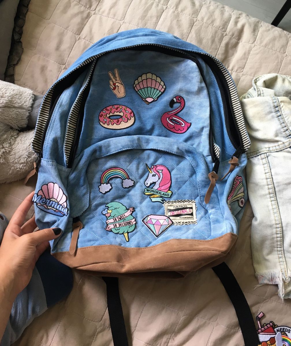 mochila jeans com patches