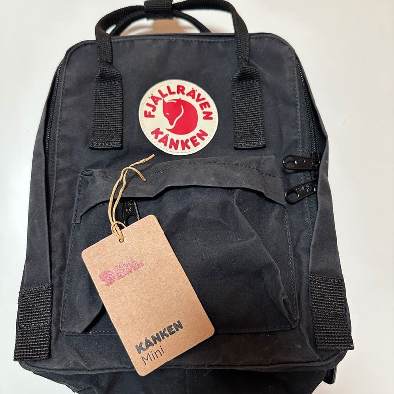 Mochila Kånken Mini Black Fjällräven Clutch Feminina Fjällräven Usado  91993882 enjoei