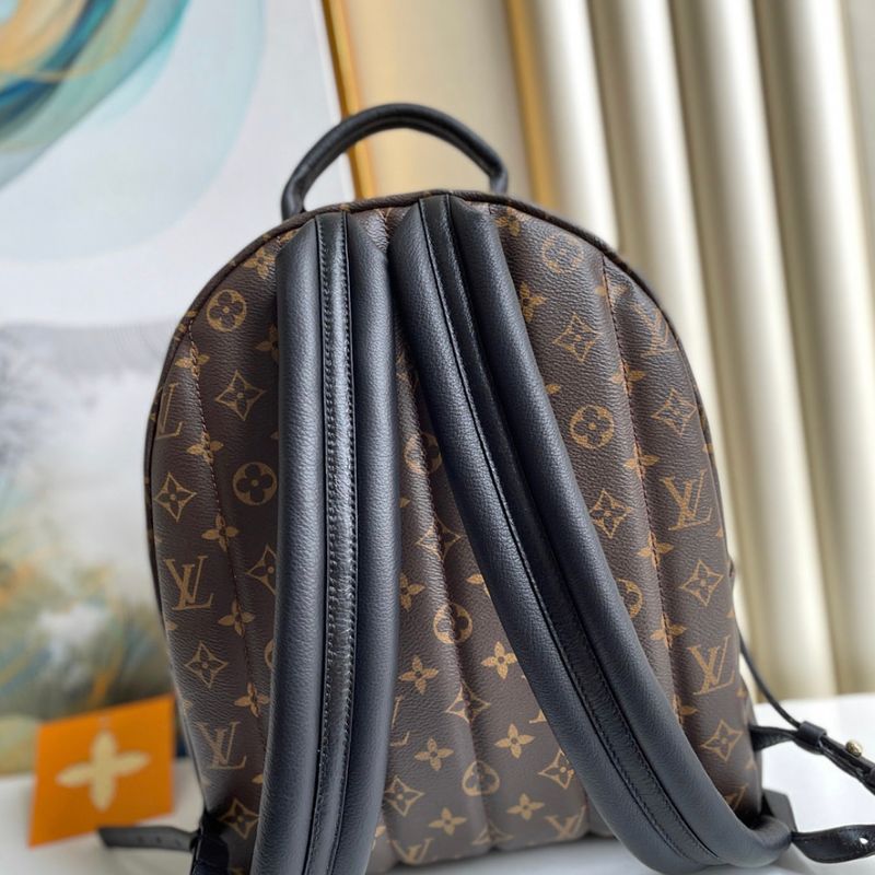 Mini Mochila Louis Vuitton Premium Nova em Couro Ecológico Resistente |  Mochila Feminina Louis Vuitton Nunca Usado 86788192 | enjoei