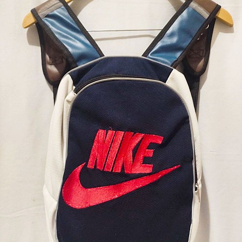 Mochila da nike olho de gato hotsell