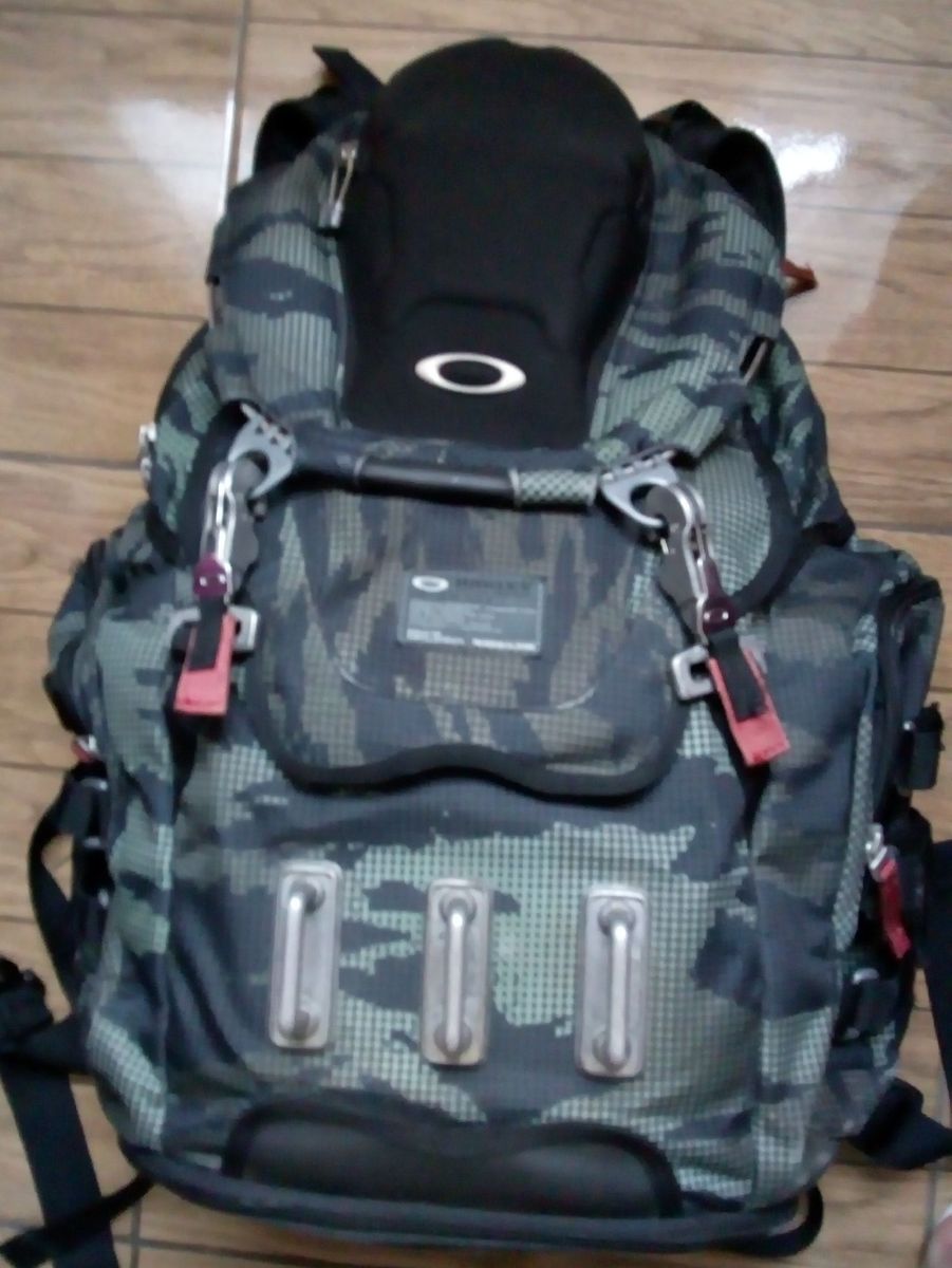 Mochila Oakley Kitchen Sink Camo Olive Limited Edition Mochila Feminina Oakley Usado 36801545 Enjoei