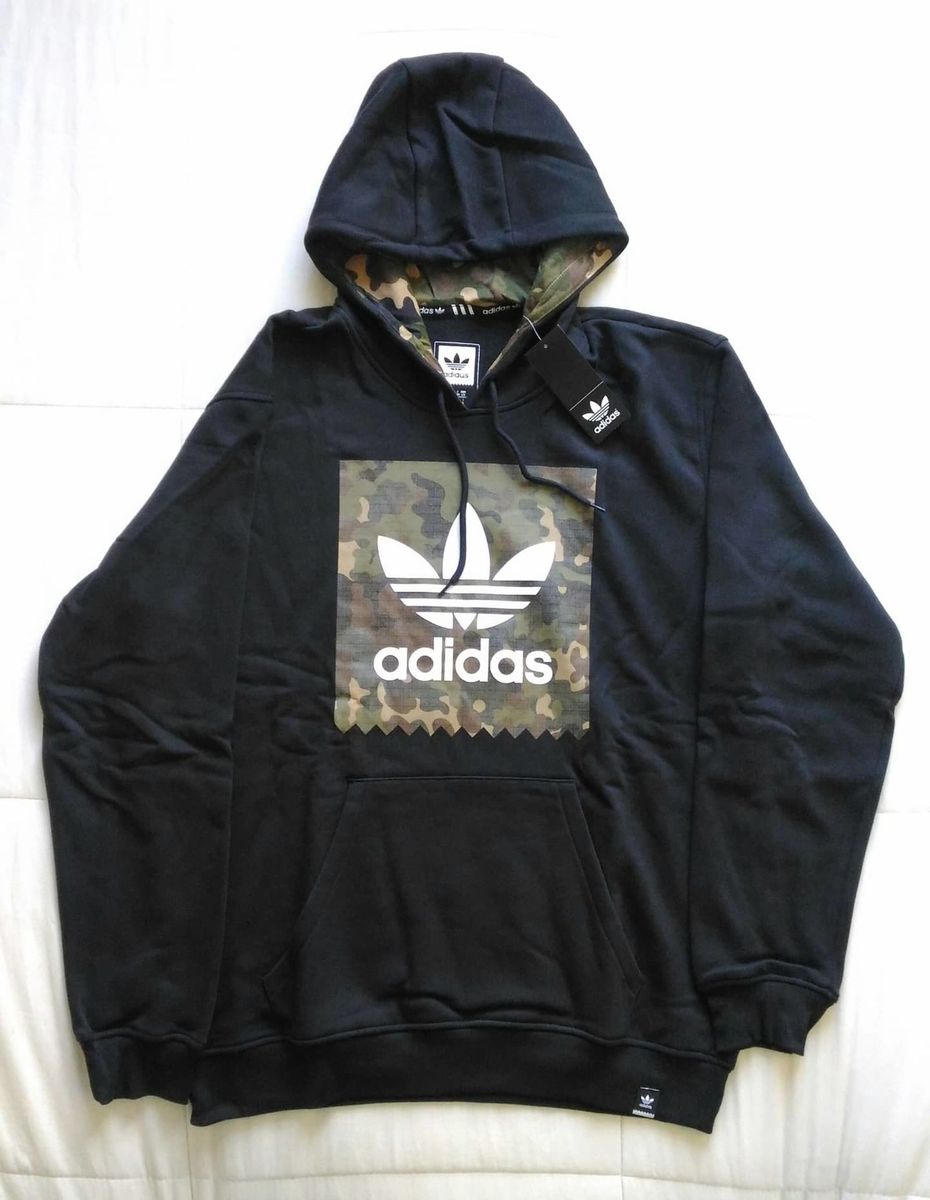 agasalho camuflado adidas