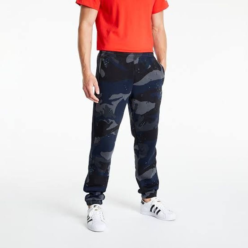 Calça jogger hot sale adidas camuflada