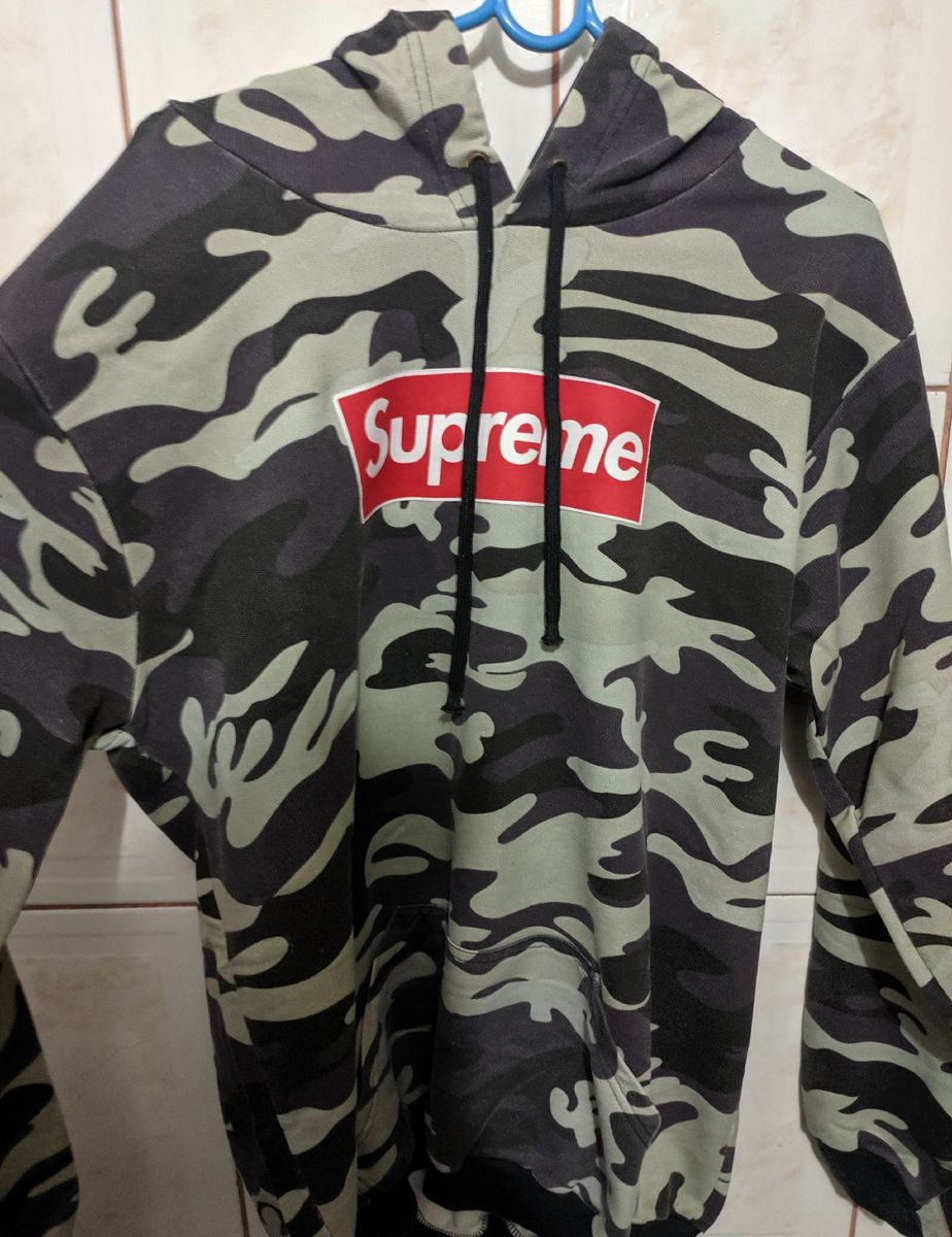 casaco camuflado supreme