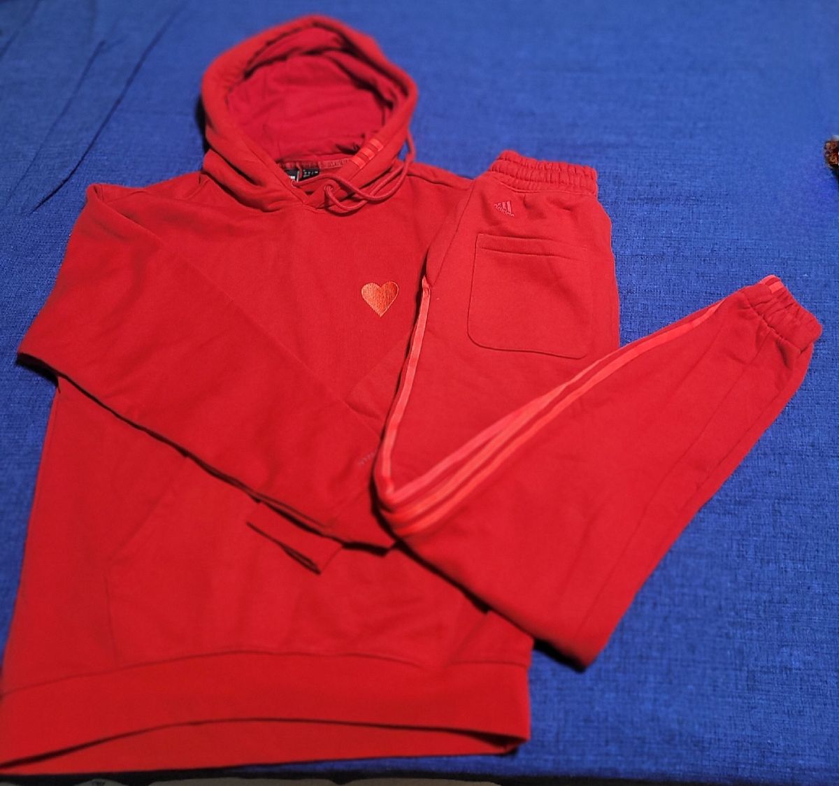 Moletom Ivy Heart - Ivy Park X Adidas - French Terry Red - Unissex ...