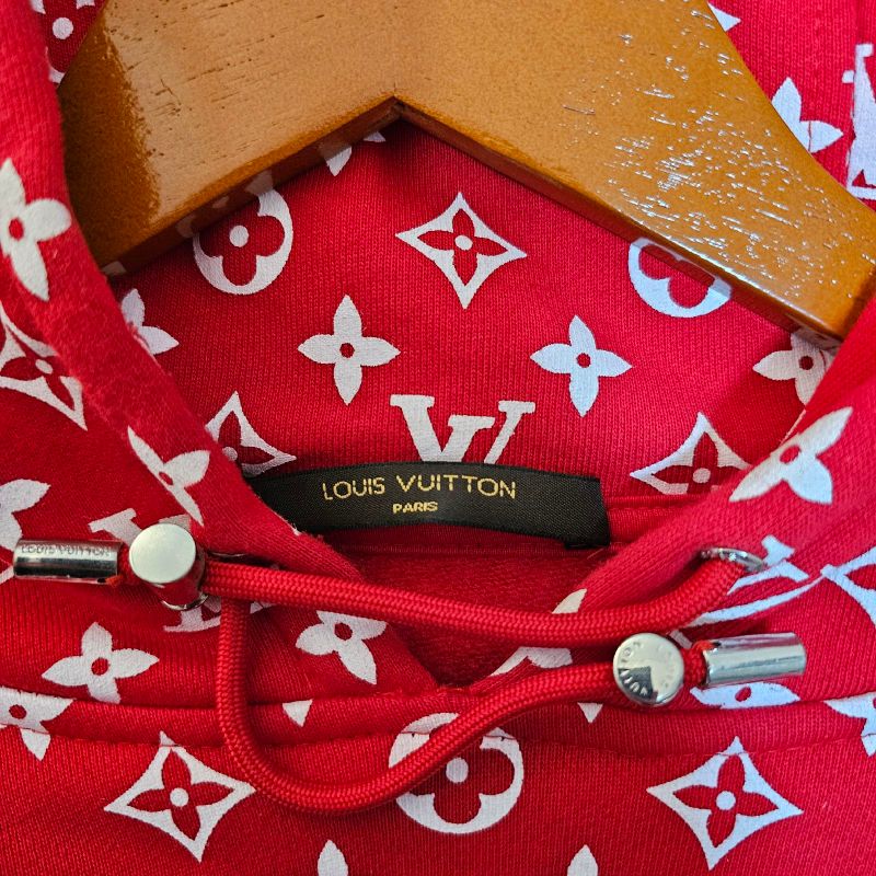 Moletom Louis Vuitton X Supreme | Louis Vuitton Nunca Usado