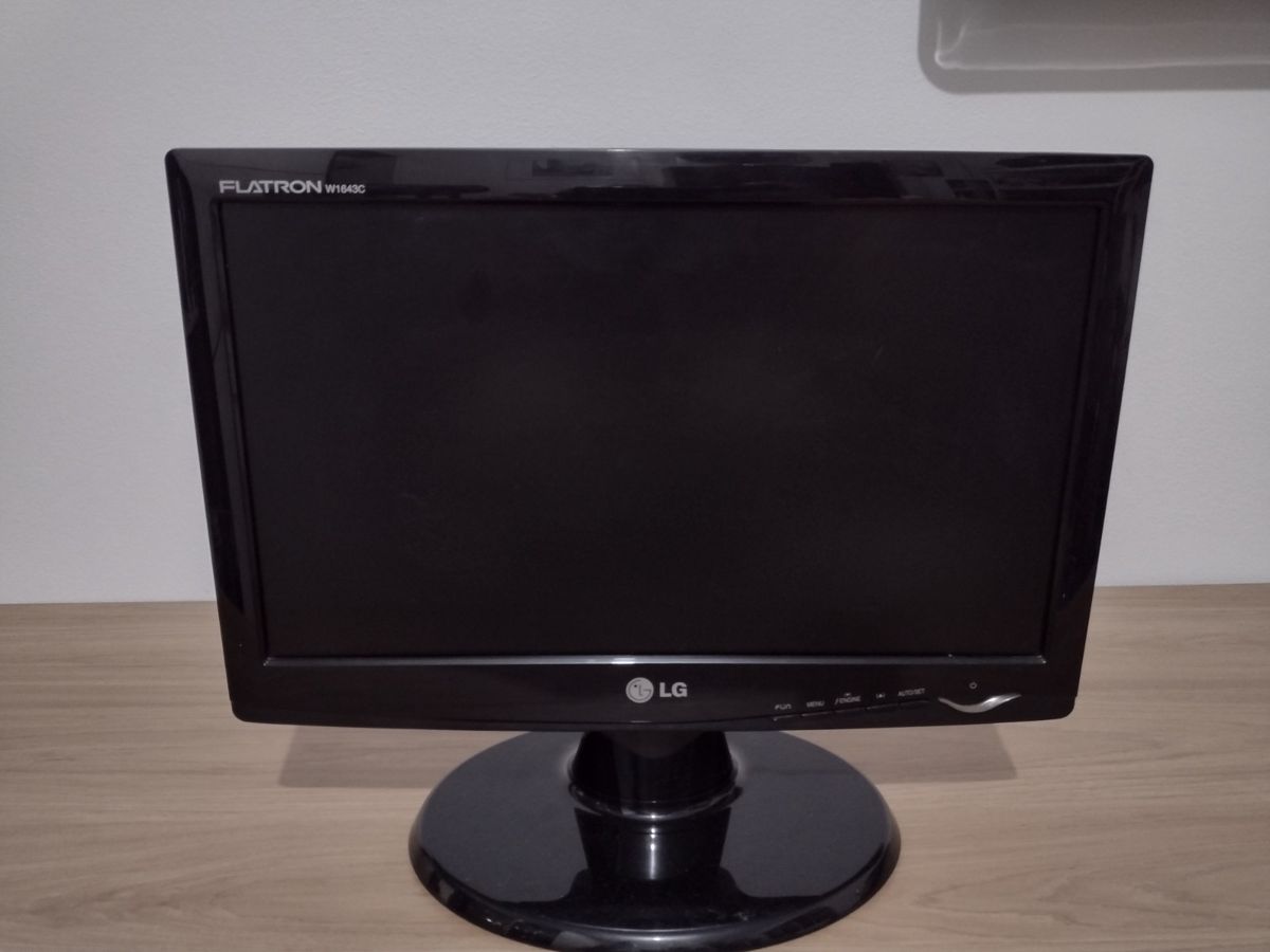 Monitor Lcd 15,6" Lg | Item Info & Eletro Lg Usado 102877678 | enjoei