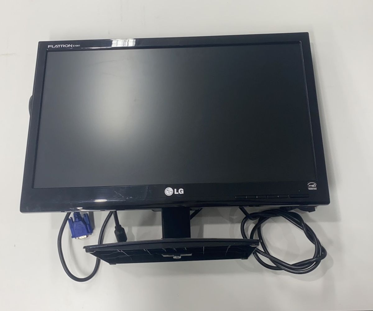 Monitor Lg Flatron E1941 Computador Desktop Lg Usado 55804107 enjoei
