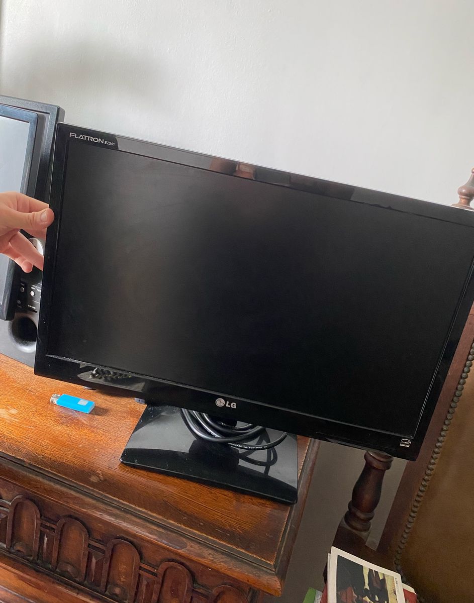 Monitor Lg Flatron E2241 Computador Desktop Lg Usado 65701465 enjoei